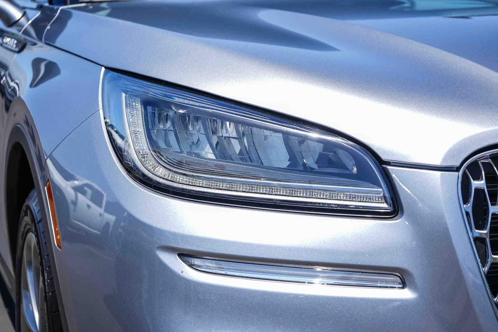 Used 2021 Lincoln Corsair FWD w/ Premium Package image 4