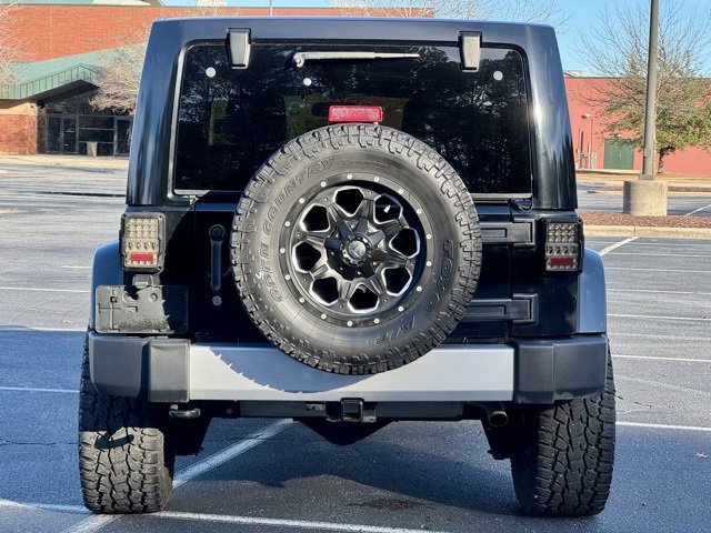 Used 2014 Jeep Wrangler Unlimited Sahara image 6