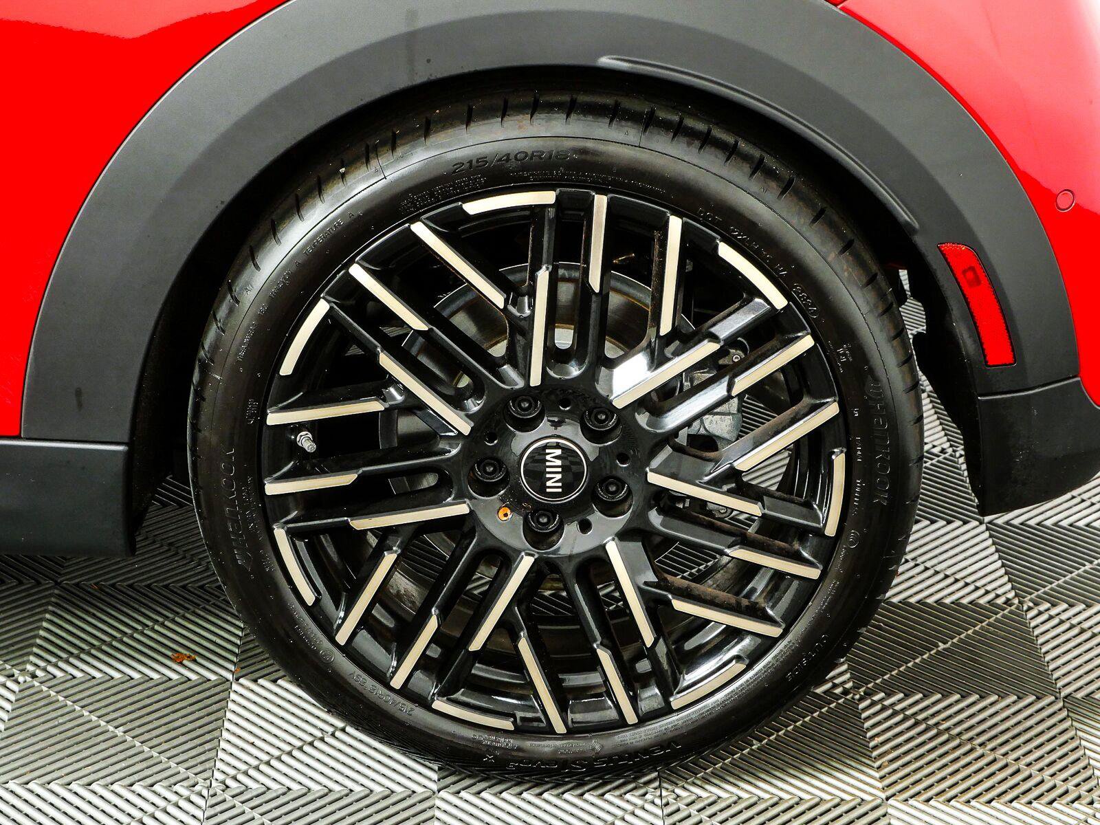 Used 2025 MINI Cooper S FWD image 34