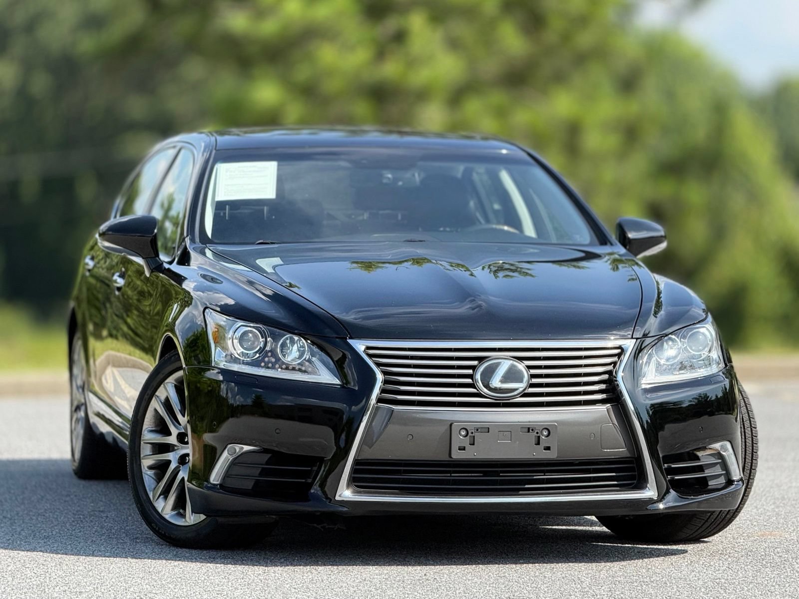 Used 2017 Lexus LS 460 L RWD image 4