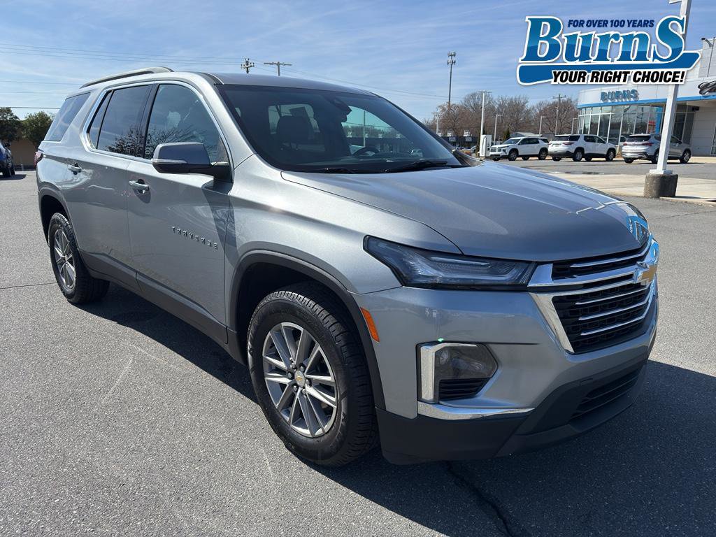 Used 2023 Chevrolet Traverse LT