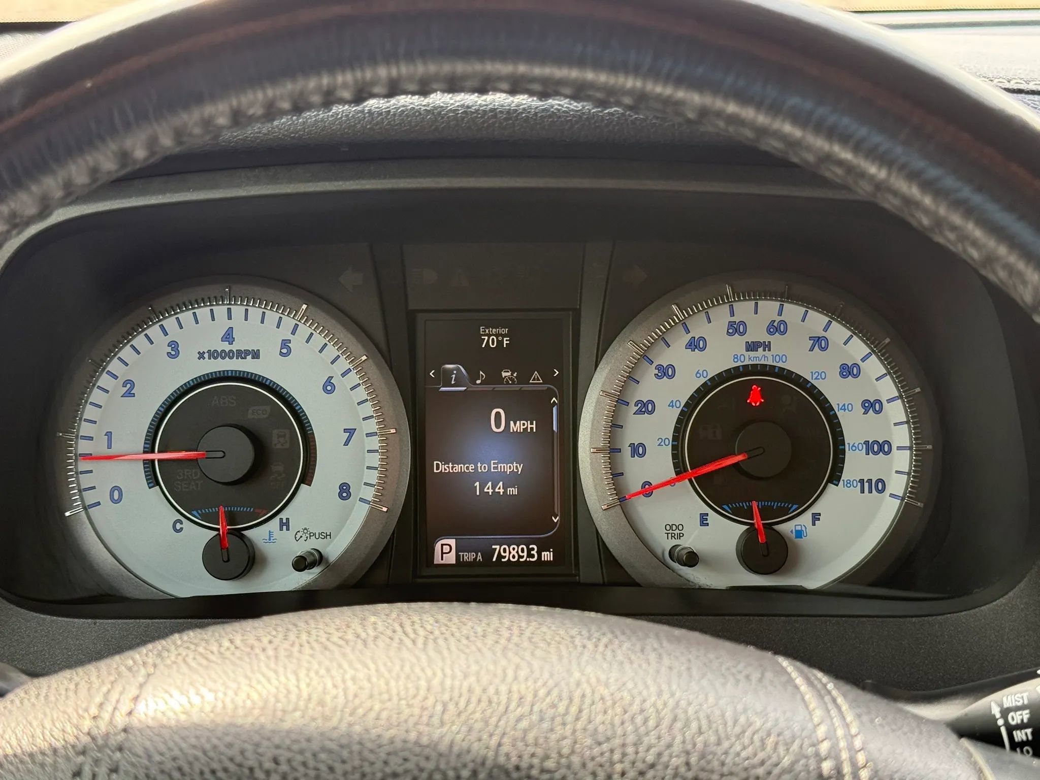 Used 2018 Toyota Sienna SE FWD image 33