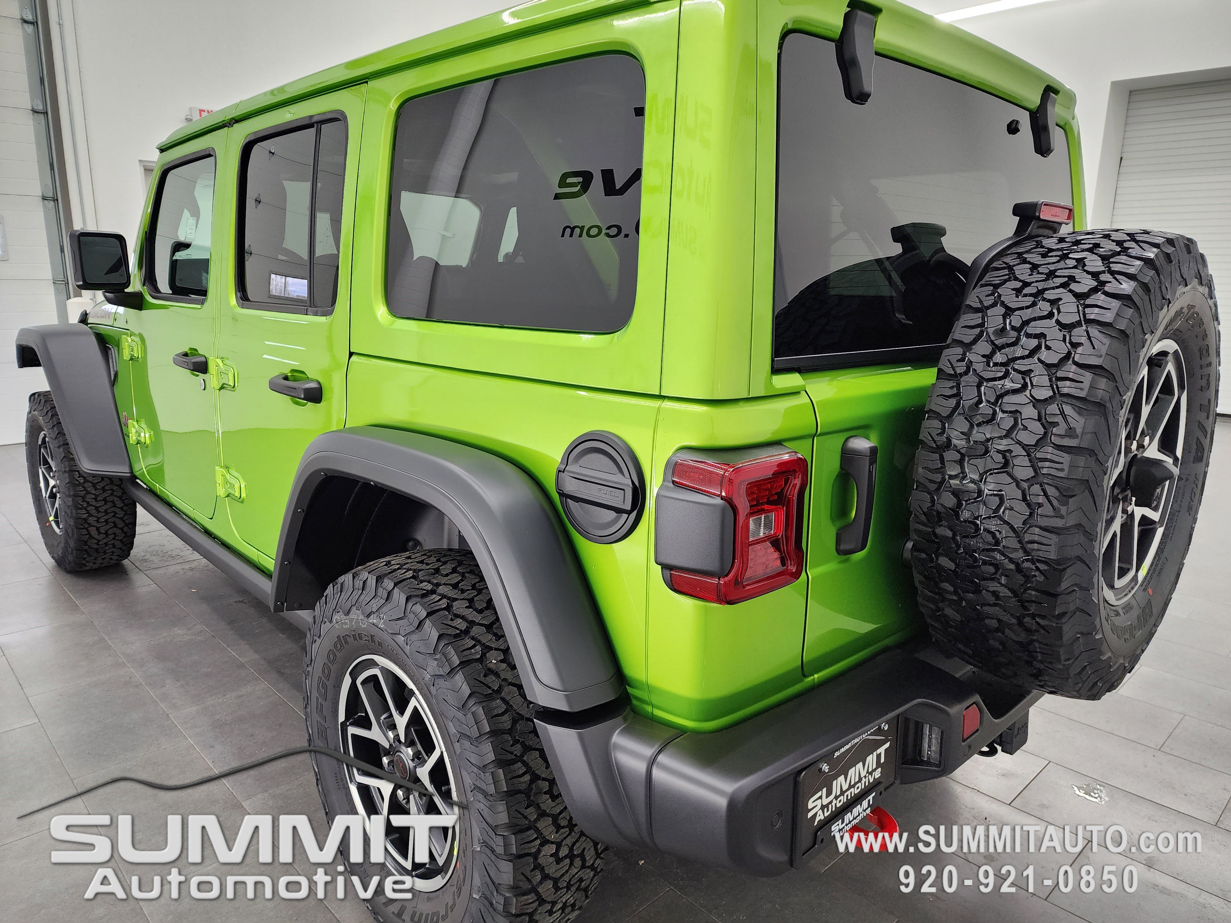 New 2026 Jeep Wrangler Unlimited Rubicon w/ Safety Group image 5