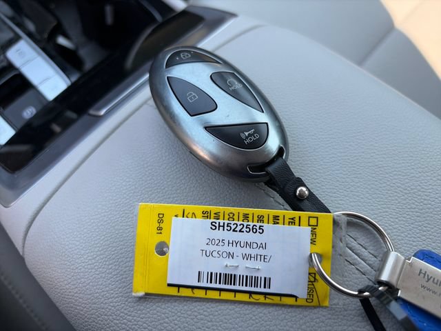 Used 2025 Hyundai Tucson SEL AWD/4WD image 38