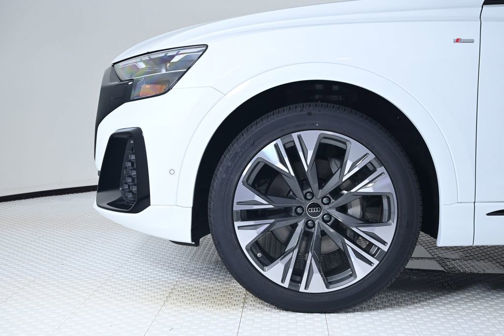 New 2026 Audi Q8 Premium Plus image 26