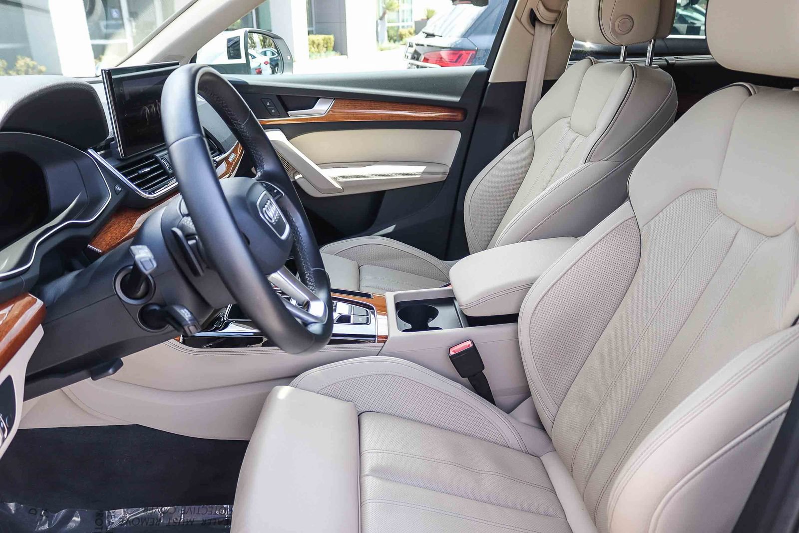 Certified 2023 Audi Q5 2.0T Premium Plus w/ Premium Plus Package AWD/4WD image 20