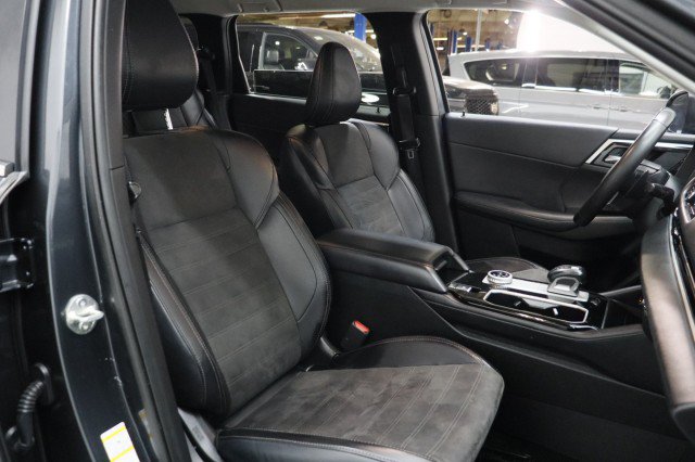 Used 2025 Mitsubishi Outlander SE FWD image 22