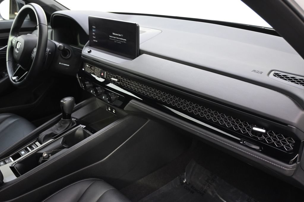 Used 2023 Honda Accord Sport image 15
