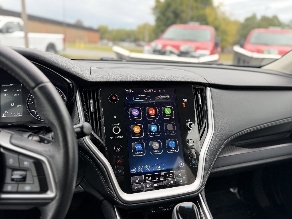 Used 2020 Subaru Outback Premium image 17