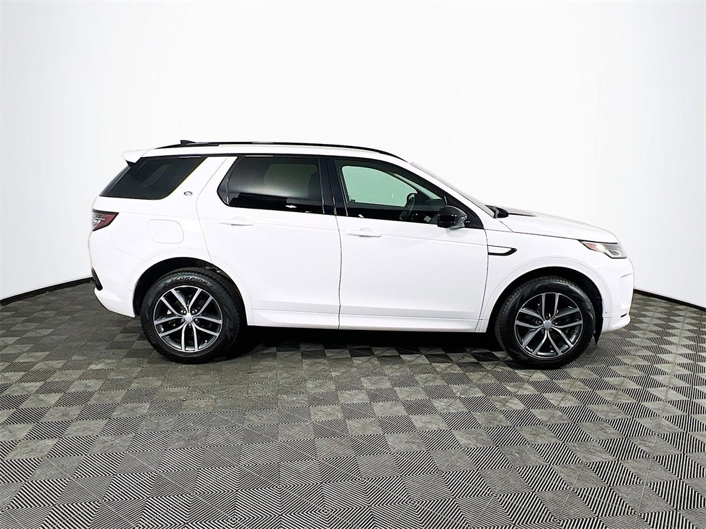 Used 2024 Land Rover Discovery Sport S image 4