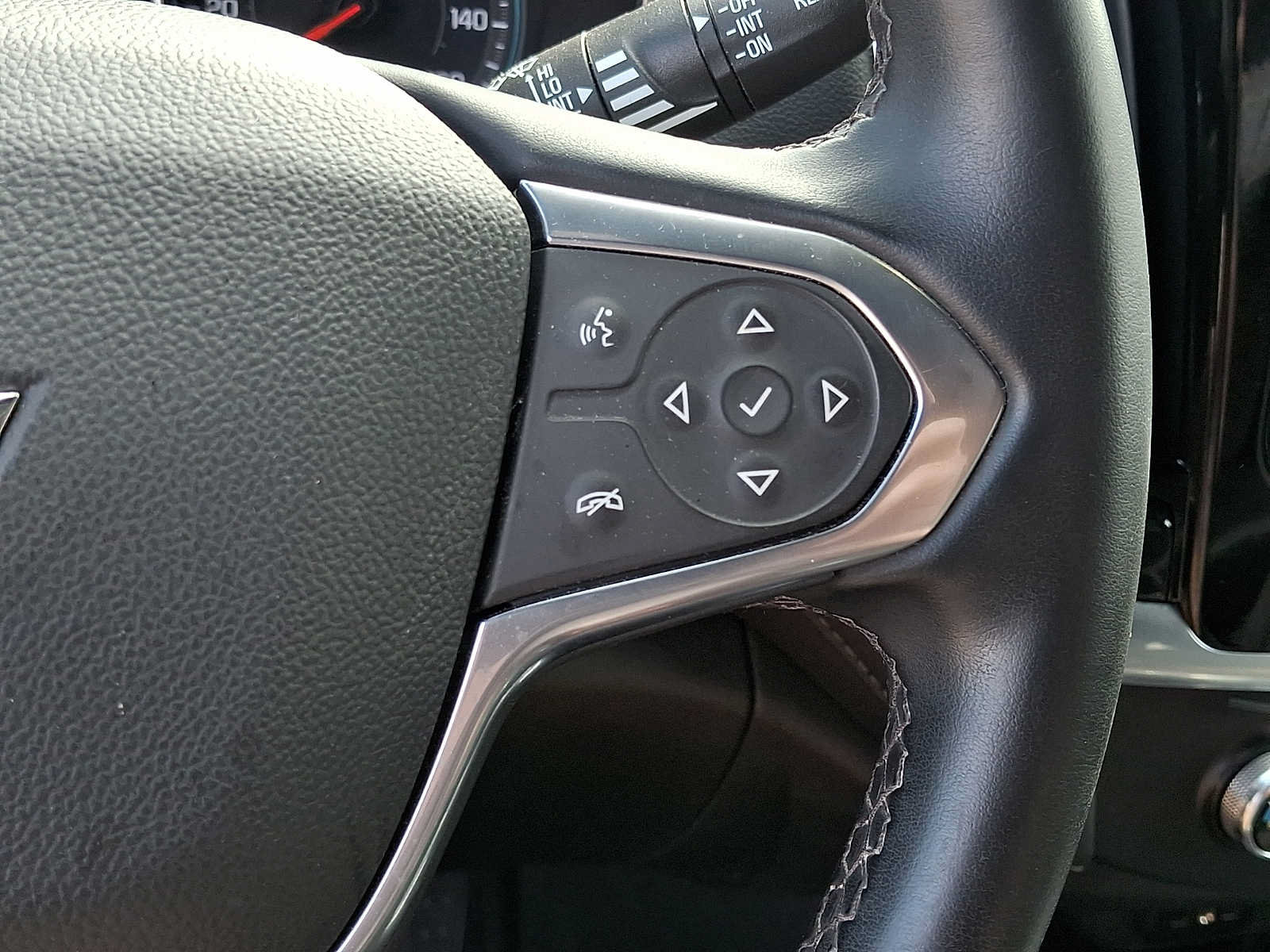 Used 2023 Chevrolet Traverse LT AWD/4WD image 22