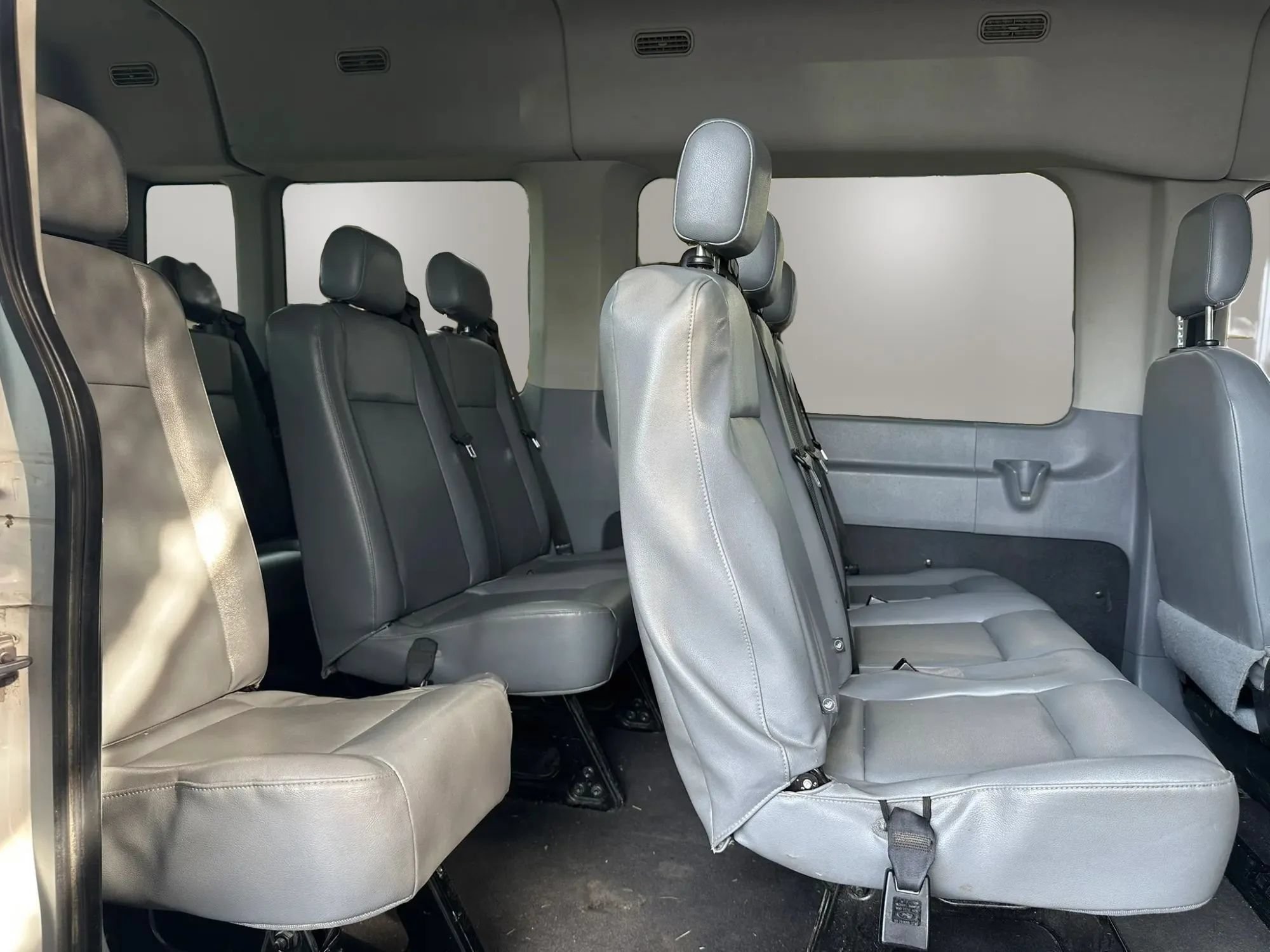 Used 2016 Ford Transit 350 XL RWD image 11