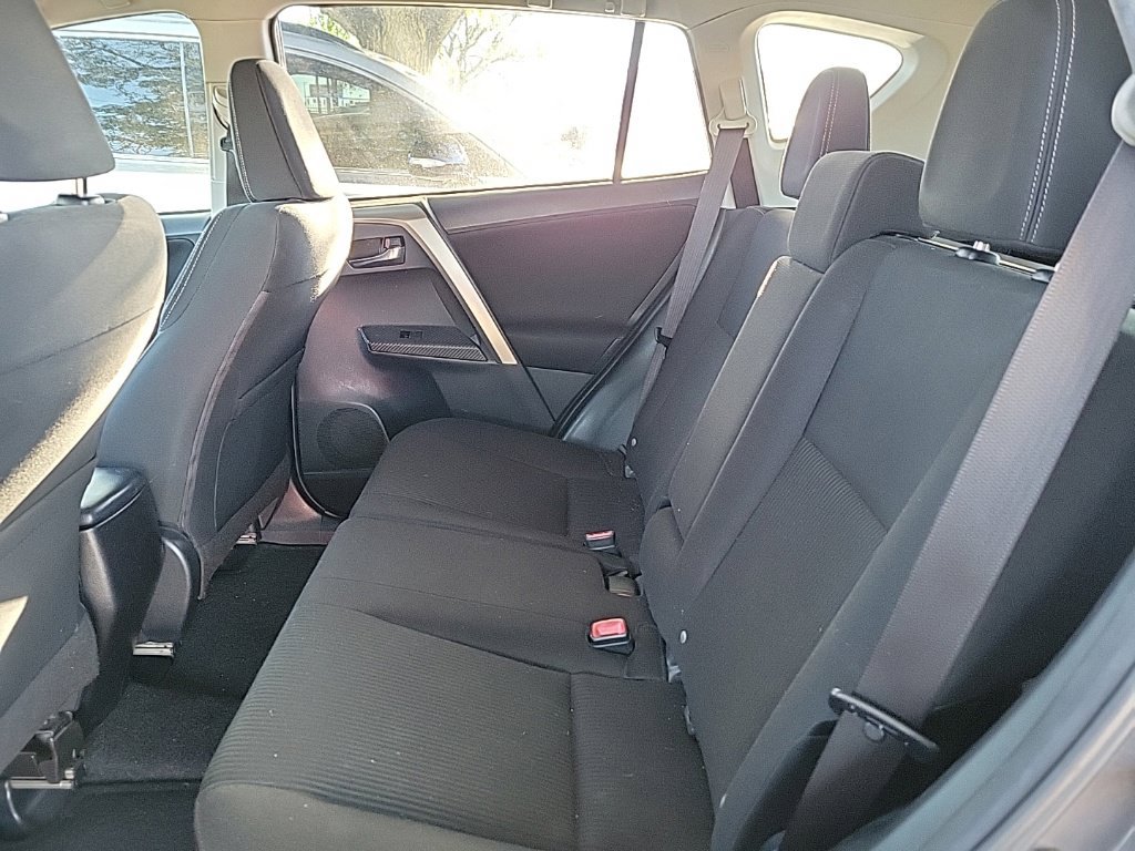 Used 2014 Toyota RAV4 XLE AWD/4WD image 10