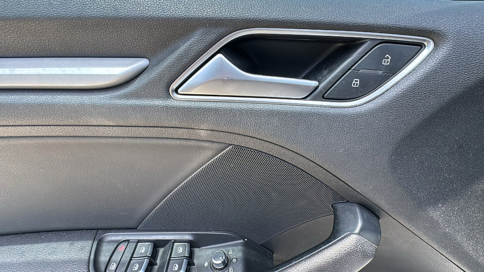 Used 2018 Audi A3 2.0T Premium FWD image 13