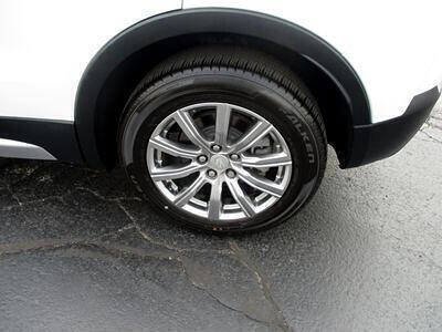 Used 2019 Cadillac XT4 Premium Luxury w/ Driver Awareness Package AWD/4WD image 12
