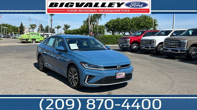 Used 2025 Volkswagen Jetta SE