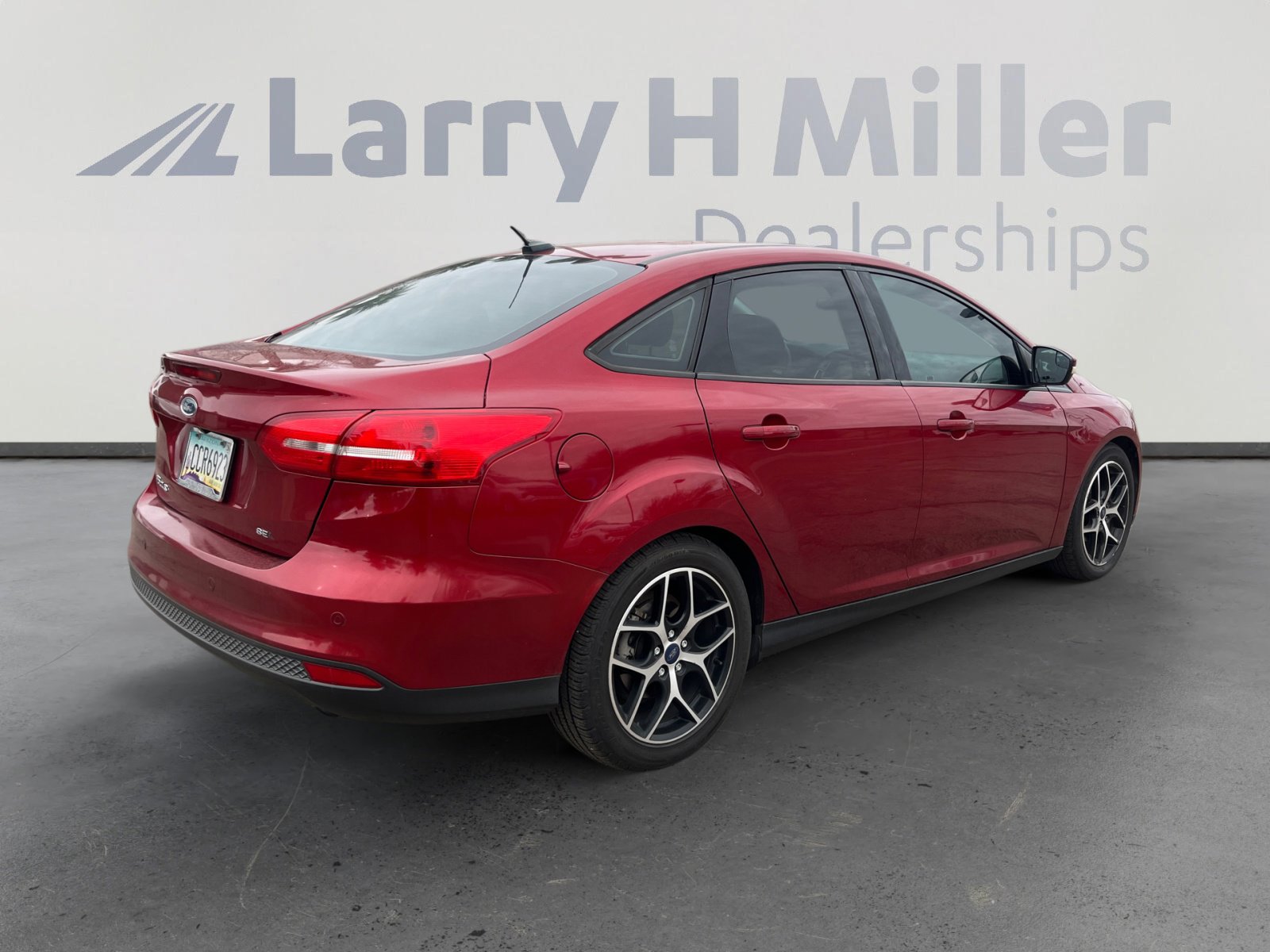 Used 2017 Ford Focus SEL image 5