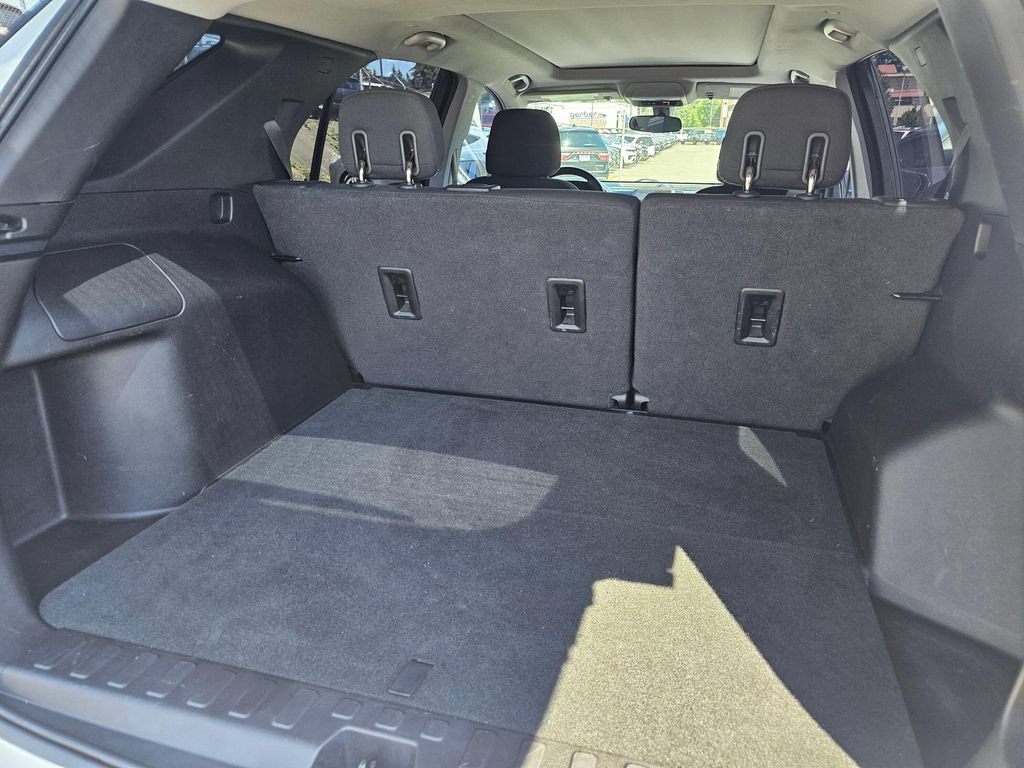 Used 2018 Chevrolet Equinox LT w/ Sun & Infotainment Package FWD image 15