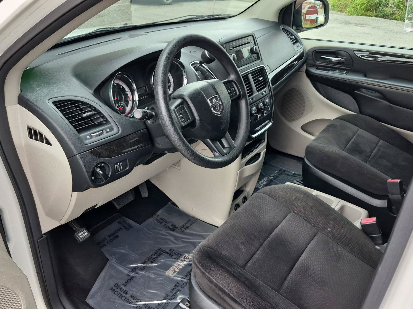 Used 2013 Dodge Grand Caravan SE FWD image 11