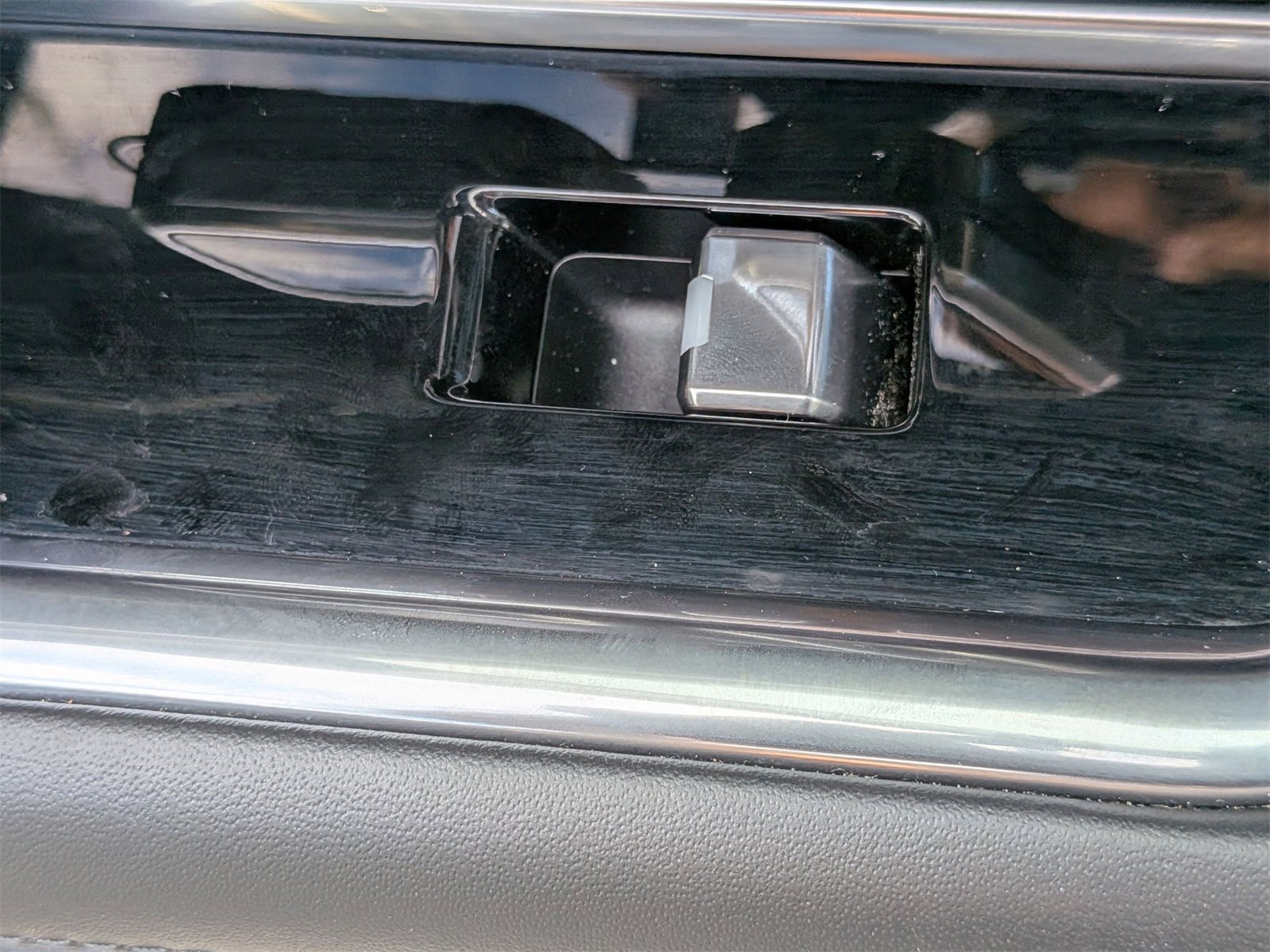 Used 2023 Land Rover Range Rover SE image 39