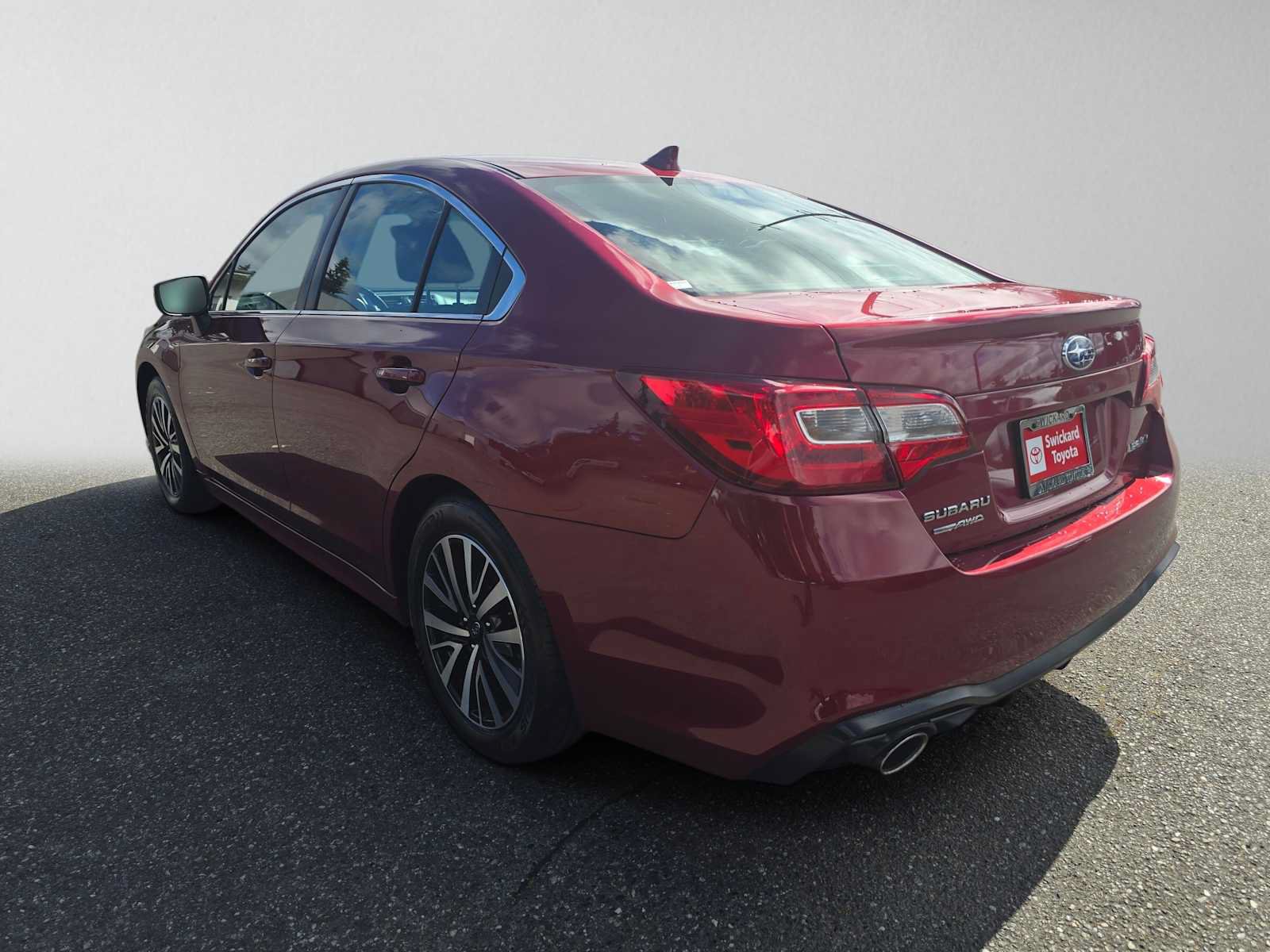 Used 2018 Subaru Legacy 2.5i Premium w/ Popular Package #1 AWD/4WD image 5