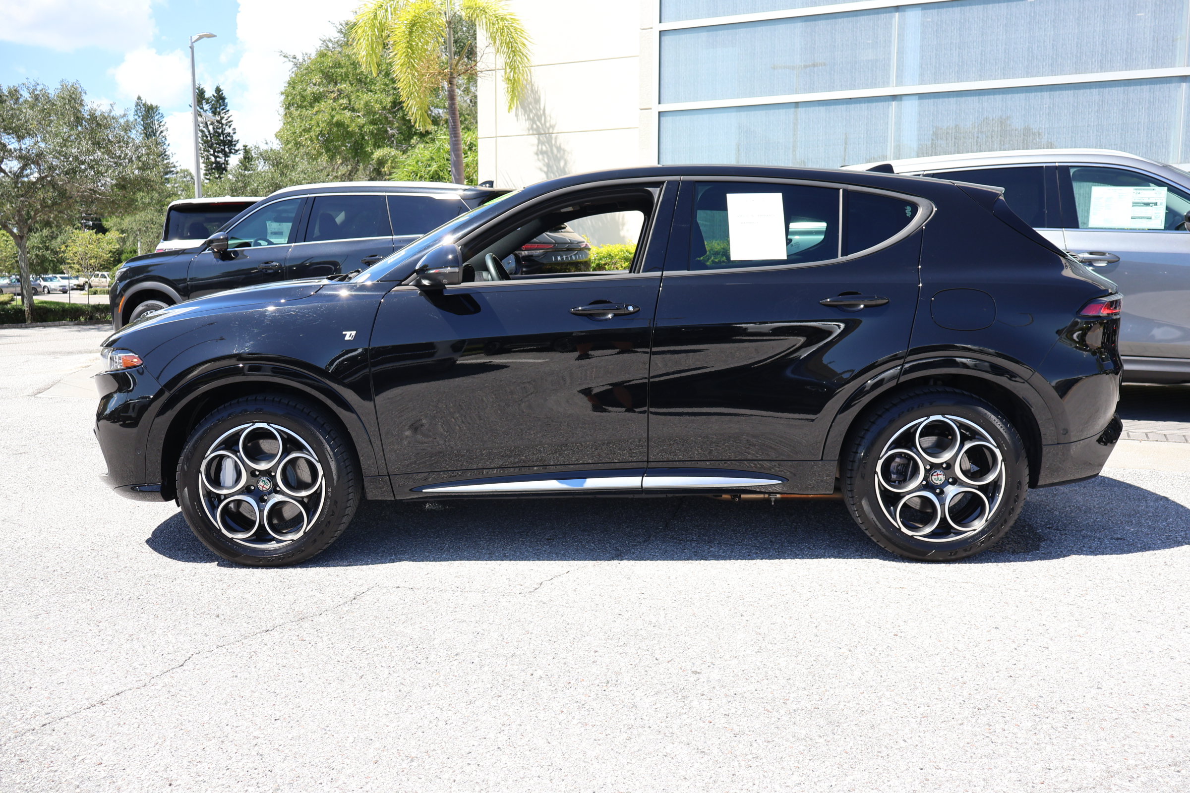 Used 2024 Alfa Romeo Tonale Ti w/ Active Assist Package AWD/4WD image 6