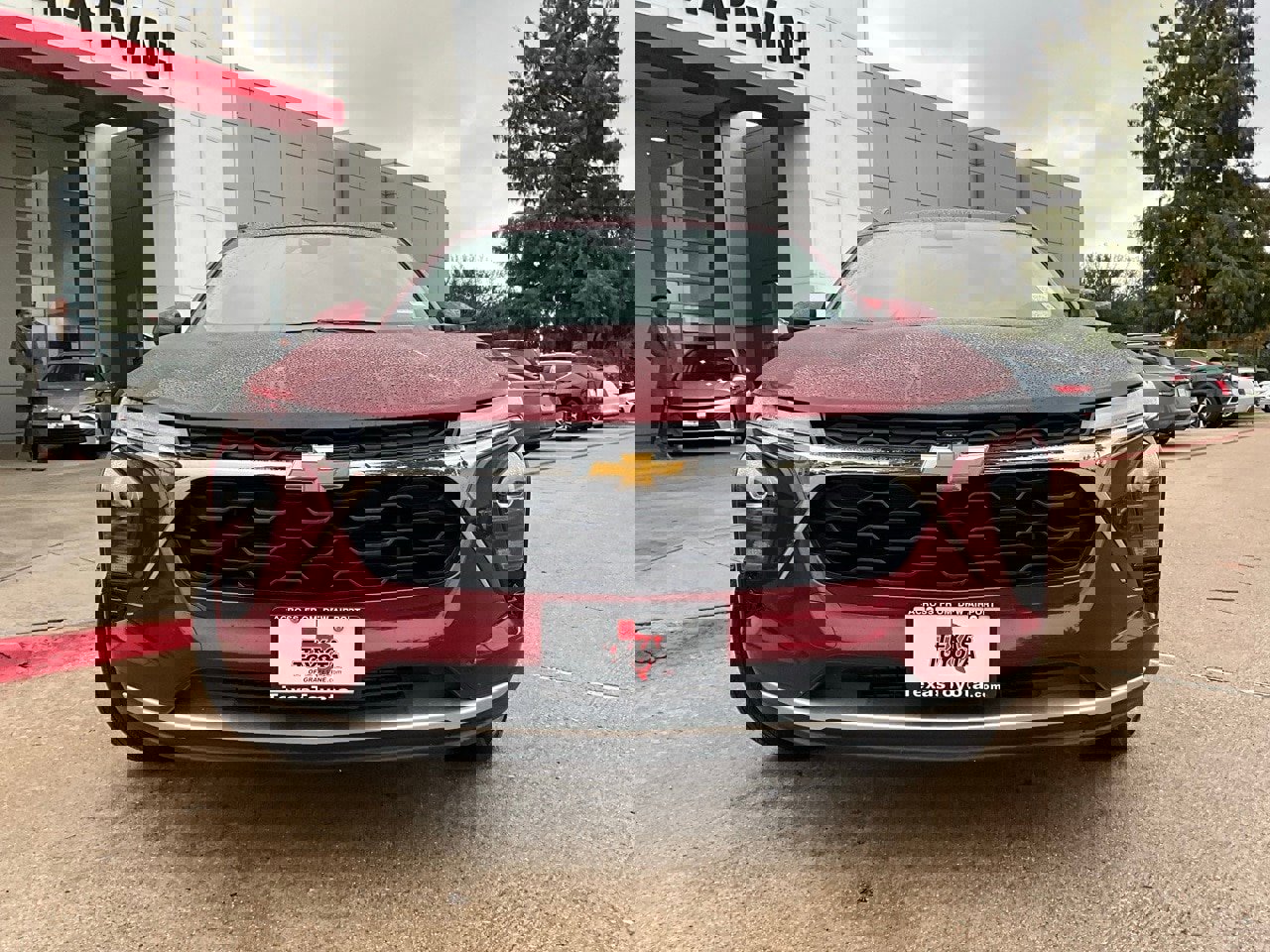 Used 2025 Chevrolet Trax LT image 4