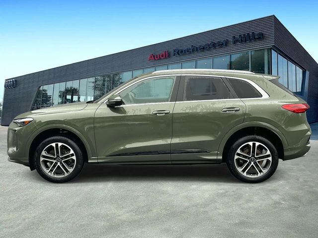 Certified 2025 Audi Q5 2.0T Premium Plus w/ Premium Plus image 2