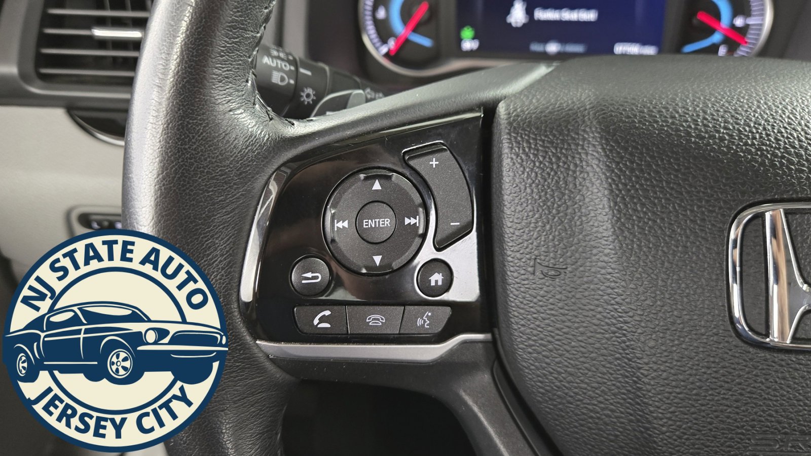 Used 2020 Honda Pilot Touring image 12