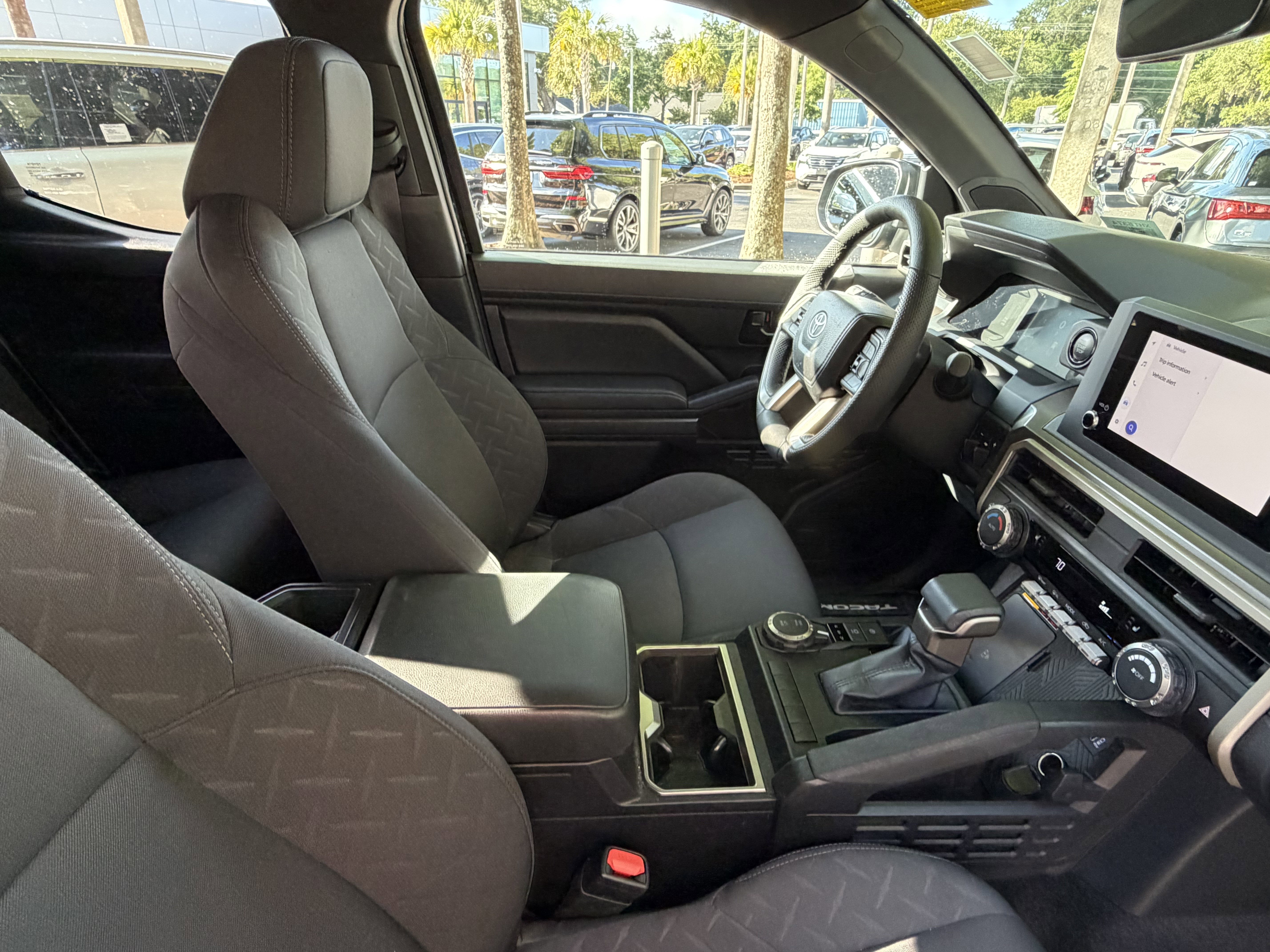 Used 2024 Toyota Tacoma SR5 AWD/4WD image 46