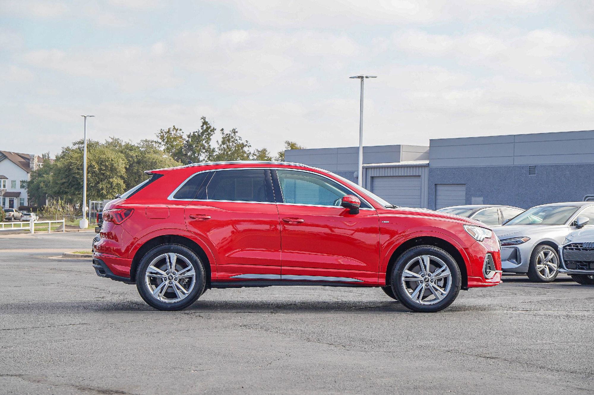 Certified 2023 Audi Q3 2.0T Premium Plus w/ Premium Plus Package image 4