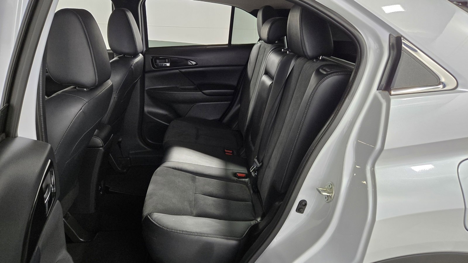 Used 2023 Mitsubishi Eclipse Cross SE image 26