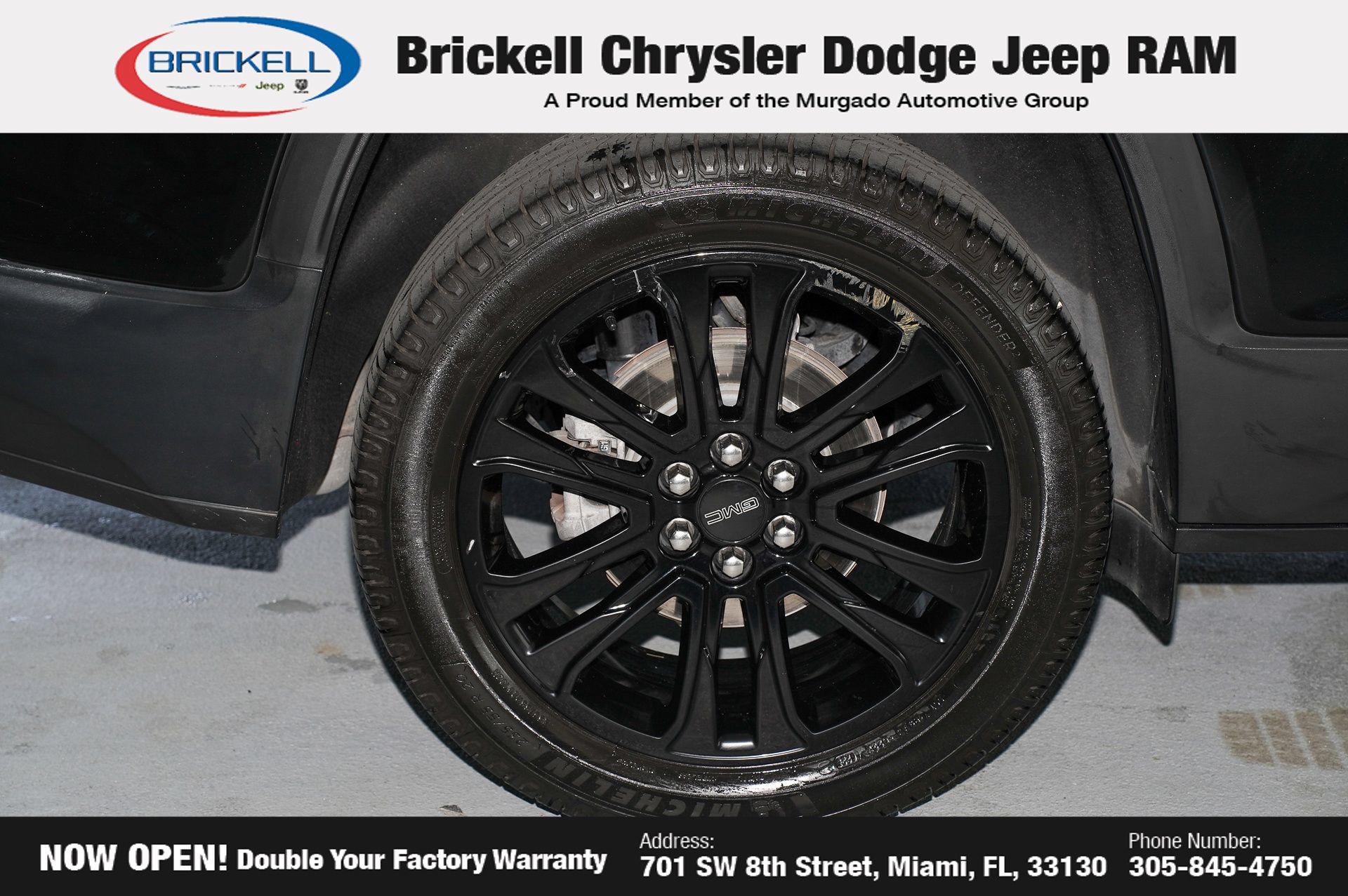 Used 2022 GMC Acadia SLE w/ Driver Convenience Package FWD image 45