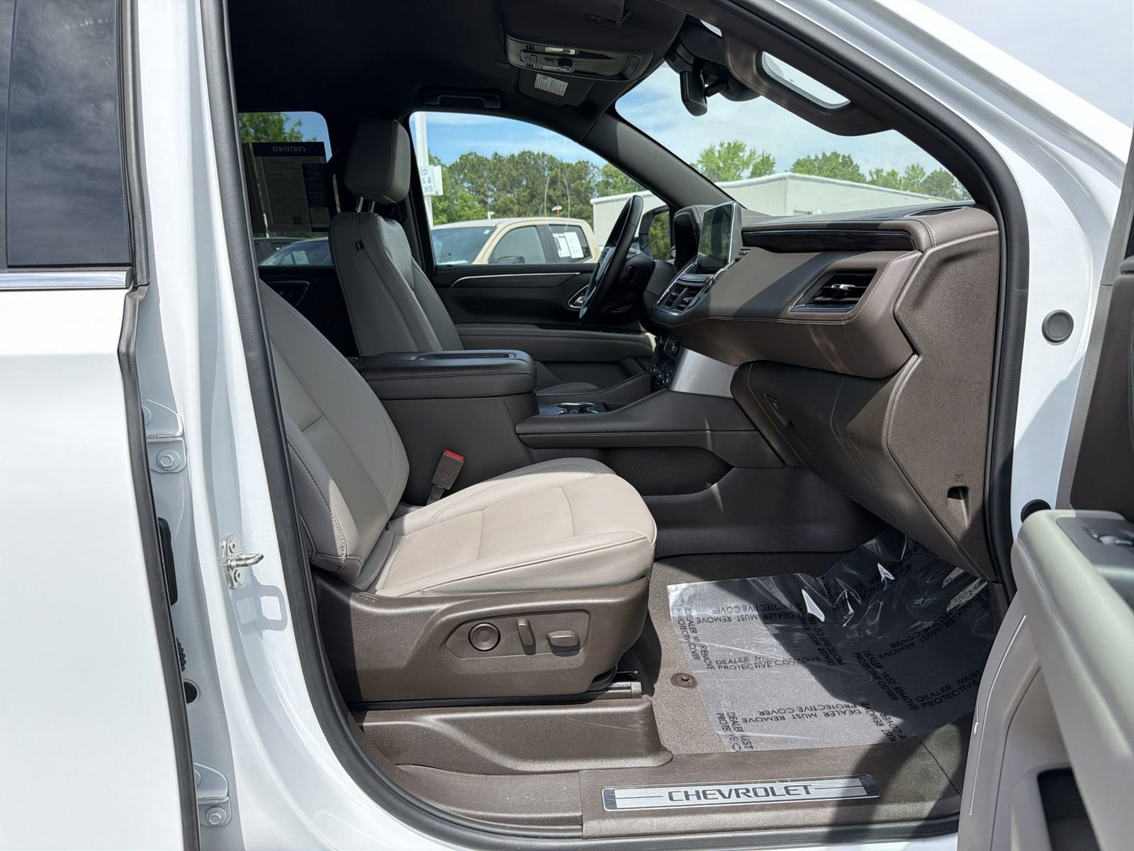 Used 2024 Chevrolet Tahoe LT RWD image 33