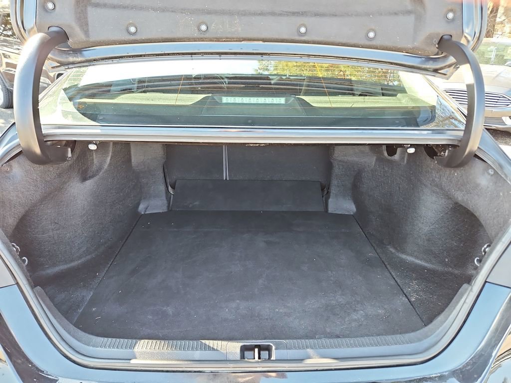 Used 2019 Toyota Camry SE image 27