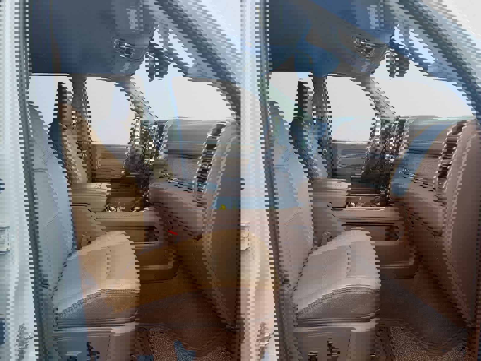 Used 2024 RAM 2500 Limited w/ Towing Technology Group image 15