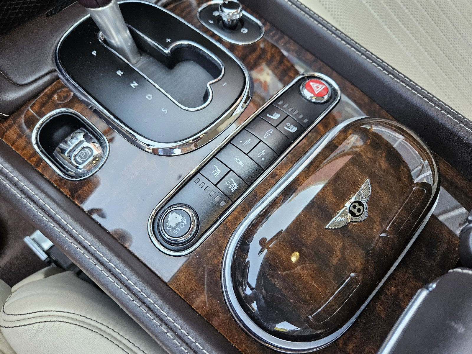 Used 2016 Bentley Continental GT image 24