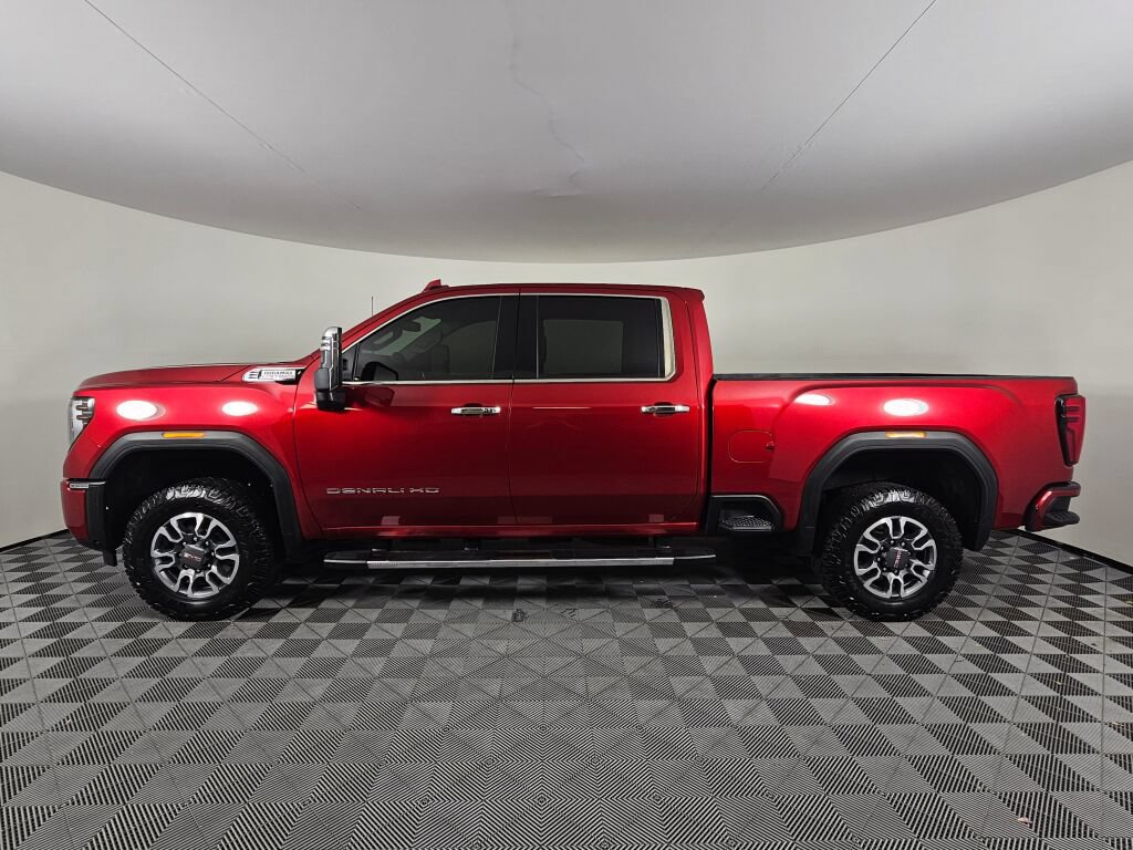 Used 2024 GMC Sierra 3500 Denali AWD/4WD image 6