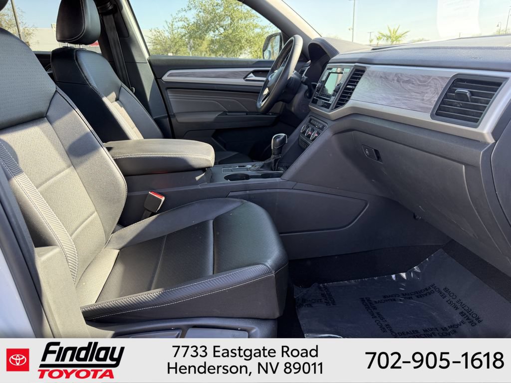 Used 2023 Volkswagen Atlas Cross Sport SE FWD image 19