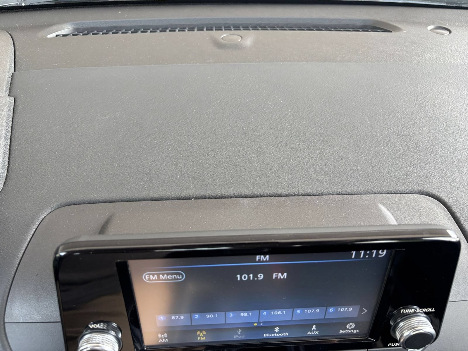 Used 2024 Nissan Altima 2.5 S FWD image 16