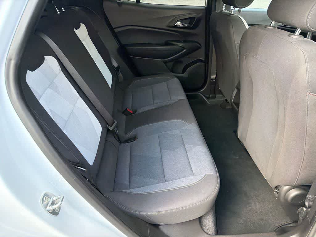 Used 2024 Chevrolet Trax RS w/ Driver Confidence Package FWD image 14