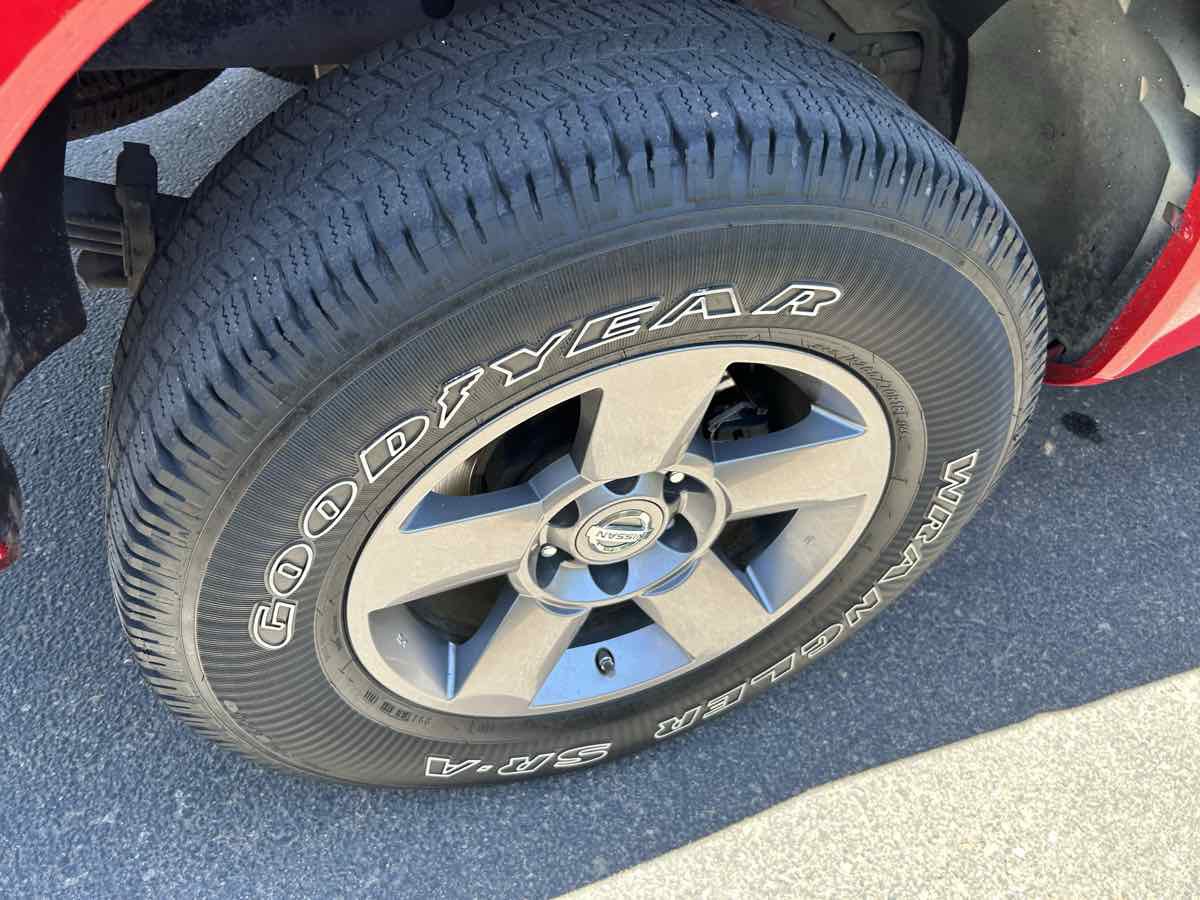 Used 2005 Nissan Titan SE image 27