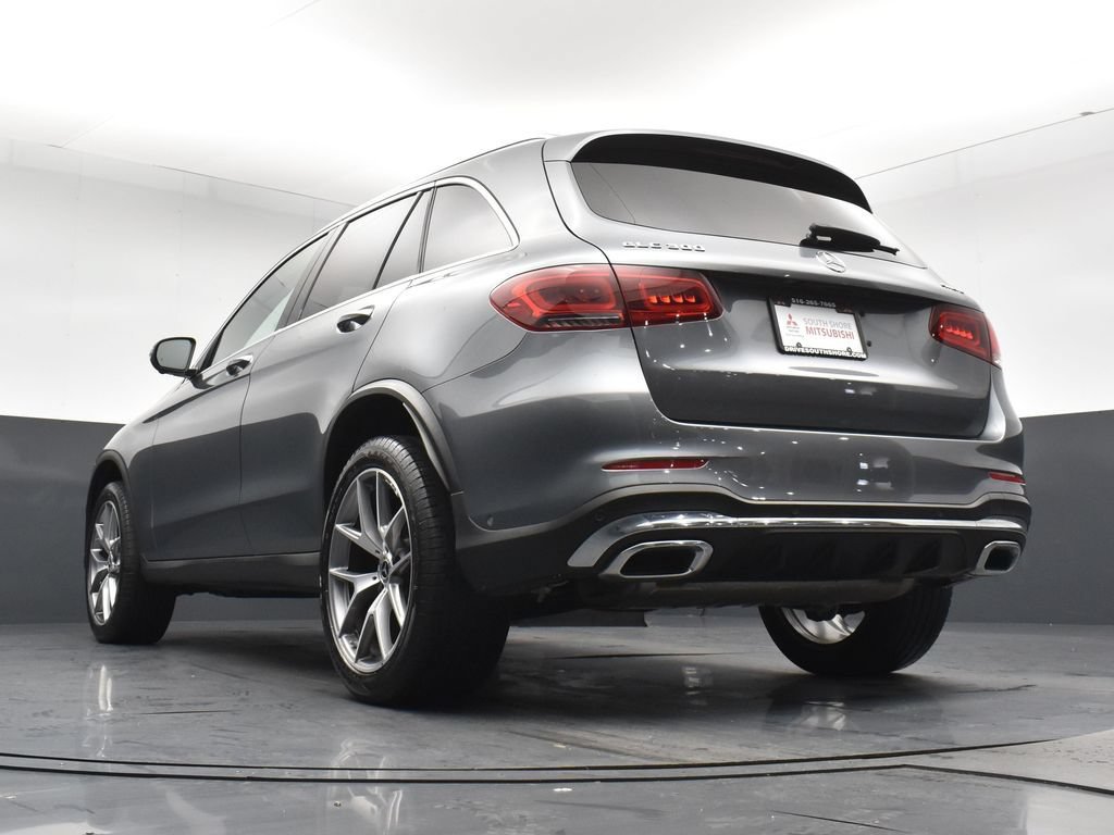 Used 2021 Mercedes-Benz GLC 300 4MATIC w/ AMG Line image 22
