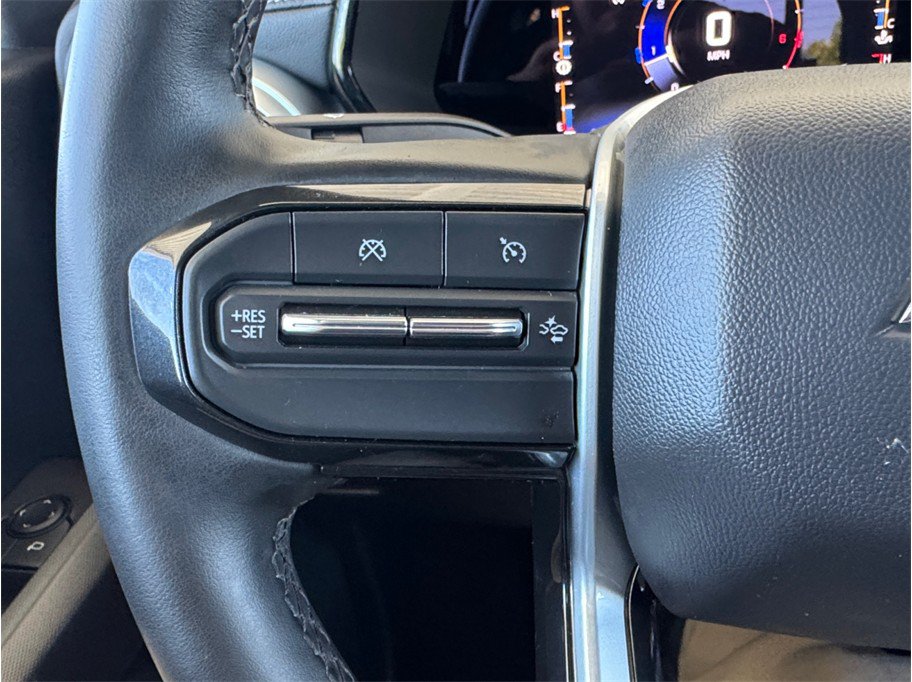 Used 2023 Chevrolet Colorado LT w/ LT Convenience Package II AWD/4WD image 14