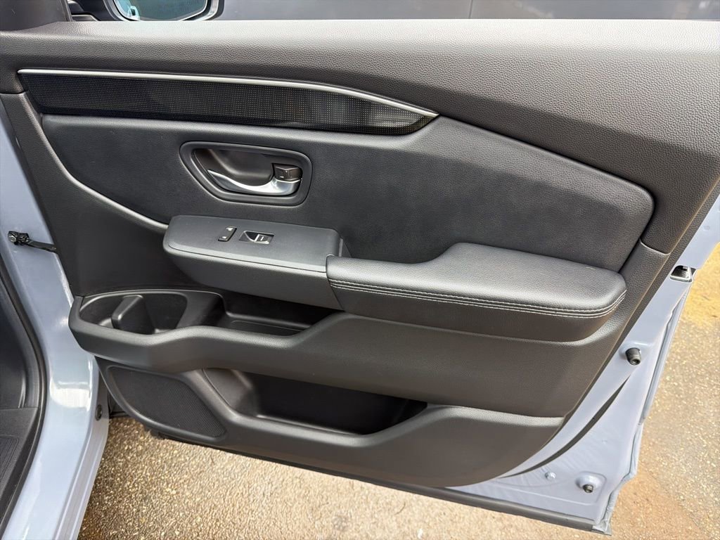 Used 2025 Honda Pilot Elite image 31