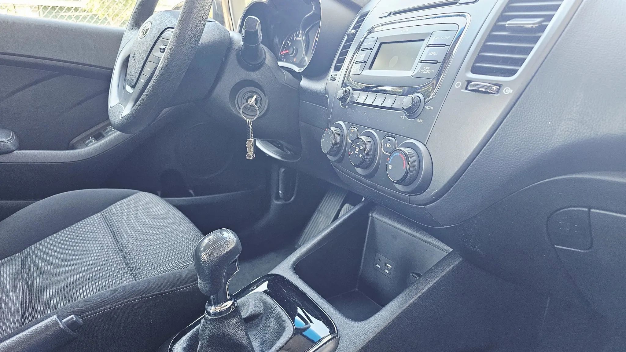 Used 2017 Kia Forte LX image 14