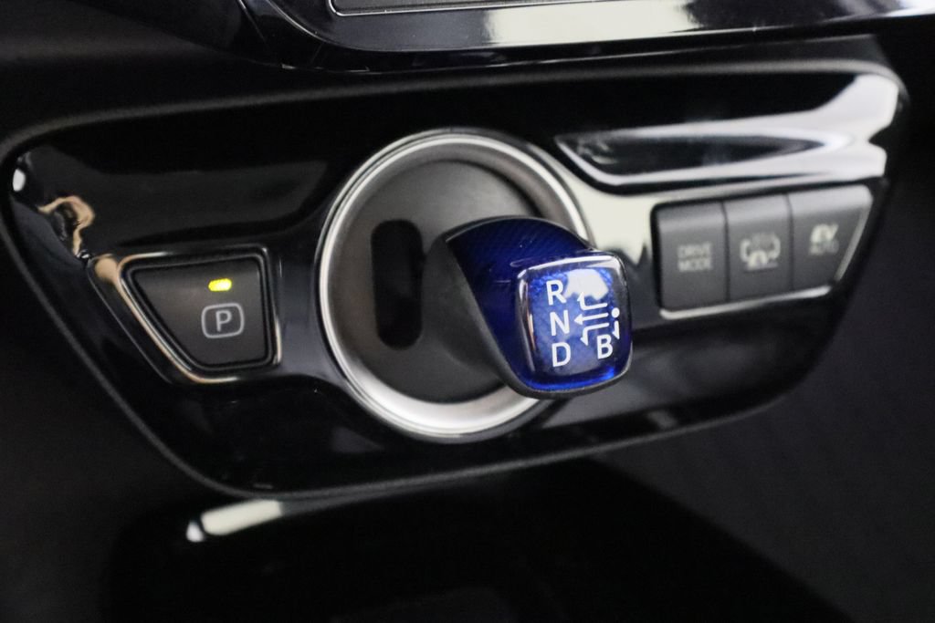 Used 2020 Toyota Prius Prime XLE FWD image 20