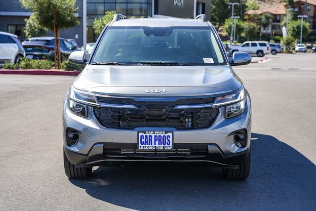 New 2025 Kia Seltos X-Line AWD/4WD image 3