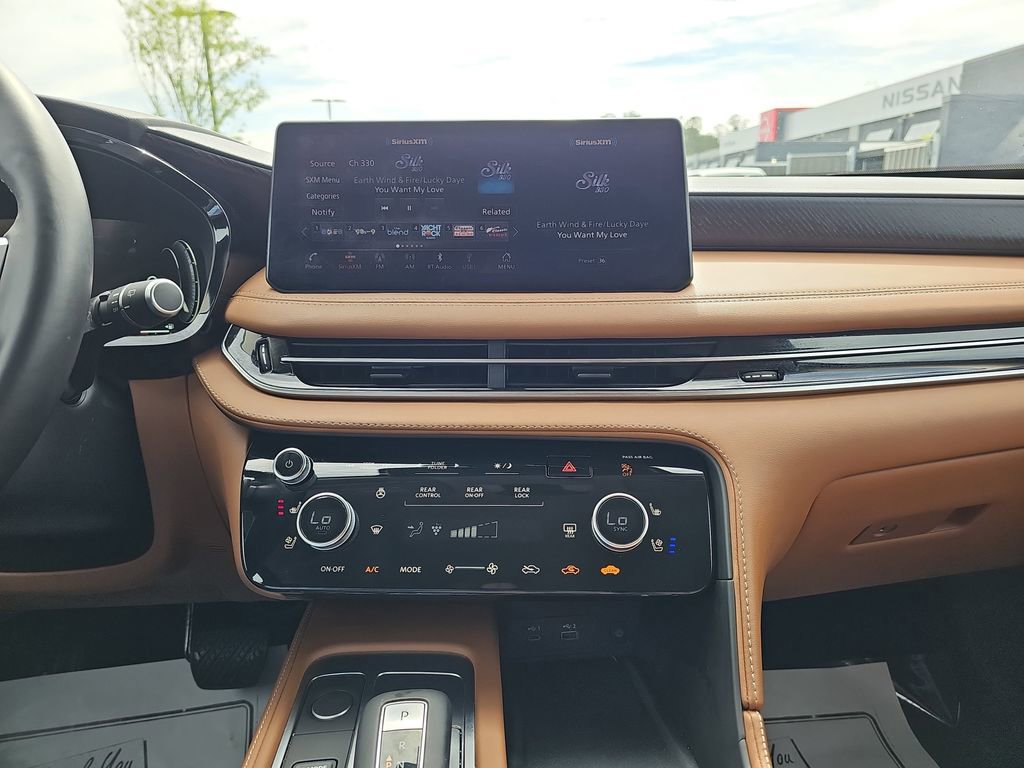 Used 2025 INFINITI QX60 Sensory image 25