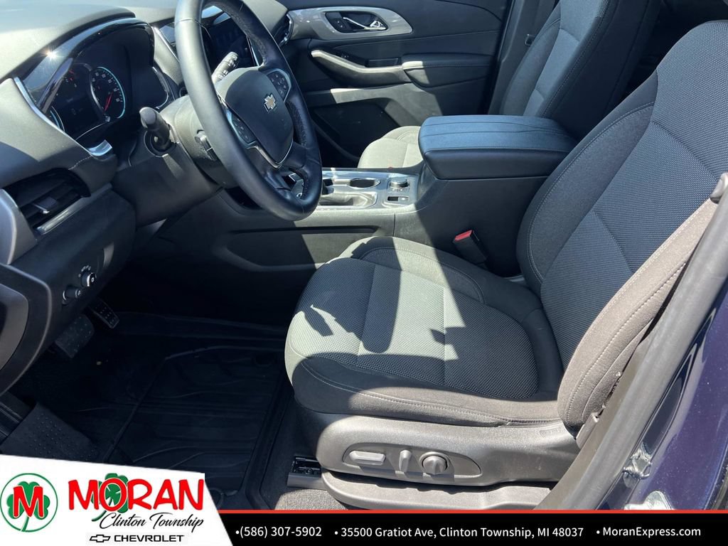 Certified 2023 Chevrolet Traverse LT FWD image 17